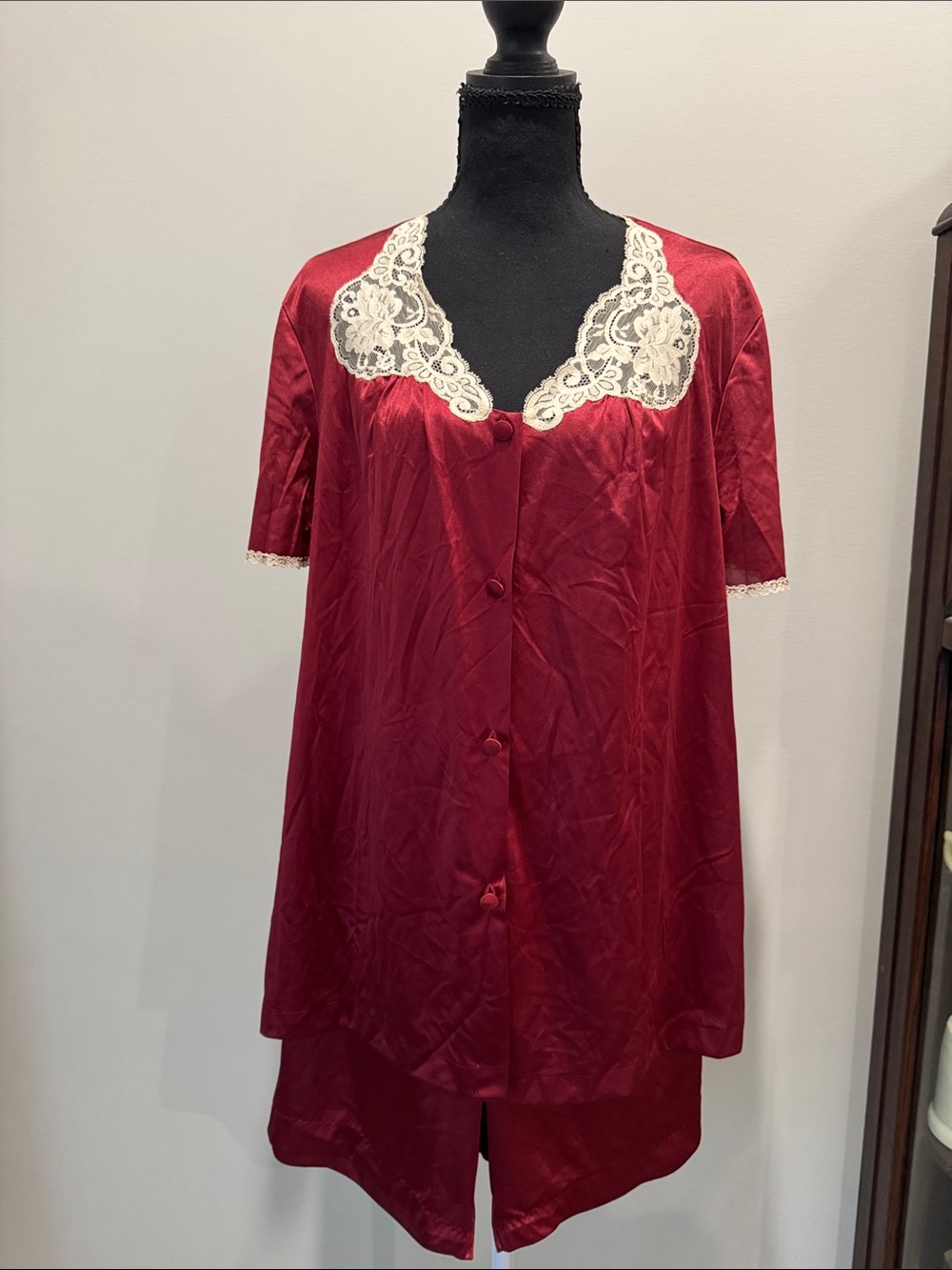 Vanity Fair Wine Red Nylon Short-Sleeve Pajama Set with Cream Lace Trim Size XL